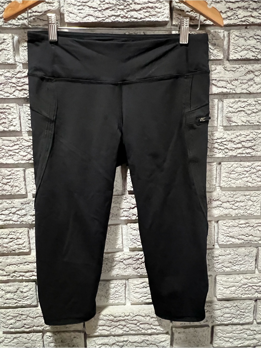 Lululemon Run Top Speed crops